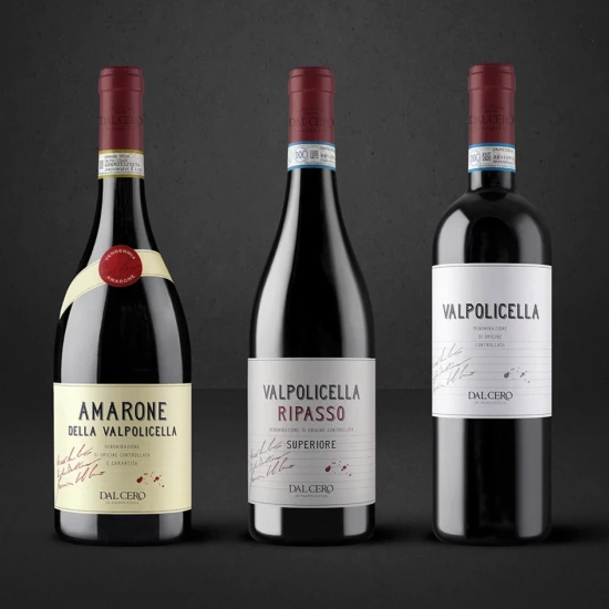 Fotografie prodotti bottiglie di vino con grafica etichetta per vini della cantina Dal Cero Family